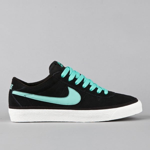 Nike SB Bruin - Black/Mint-Swan - Now Available