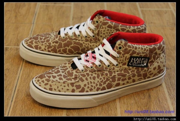 Supreme x Vans Half Cab 'Khaki Giraffe' - First Look