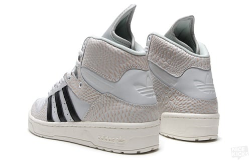 Women's adidas M Attitude - Clear Logo Collection