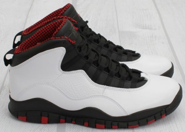 Air Jordan X (10) 'Chicago' - One Last Look