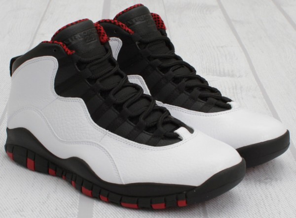 Air Jordan X (10) 'Chicago' - One Last Look