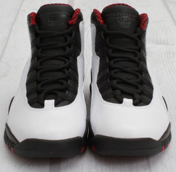 Air Jordan X (10) 'Chicago' - One Last Look