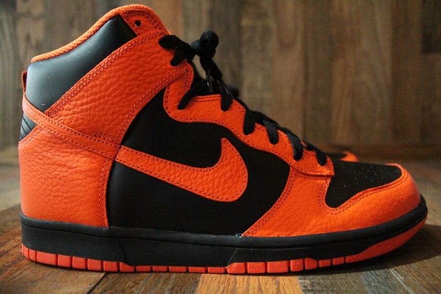 orange black nike