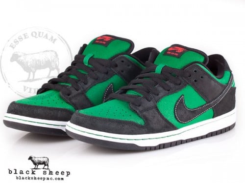 Nike SB Dunk Low Premium QS 'Pine Green Woodgrain' - February 2012