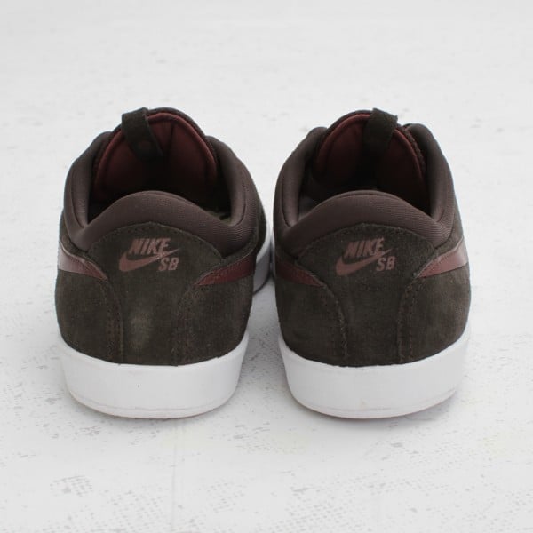 Nike SB Eric Koston 'Tar/New Redwood' - Now Available
