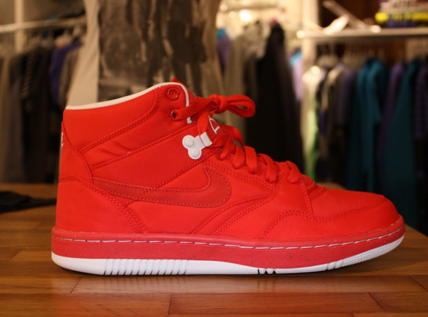 Nike Sky Force 88 Mid TXT – Action Red/White