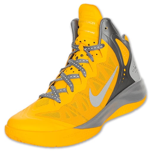 Nike hyper elite basketball shoes deals