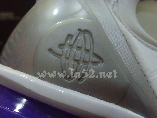Nike Zoom Huarache 2K4 'White/Club Purple' - New Images