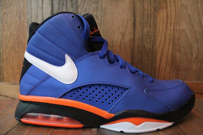 Nike Air Maestro Flight ‘Knicks’ – Now Available