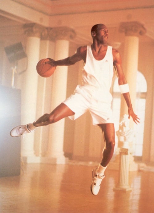 Michael Jordan In The "White Cement" Air Jordan Retro IV (4)