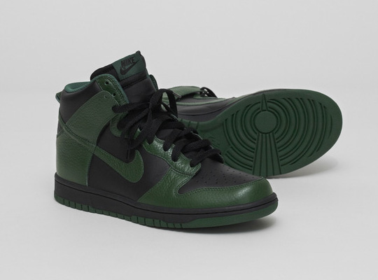 Nike Sportswear - Spring 2012 College Basketball Collection