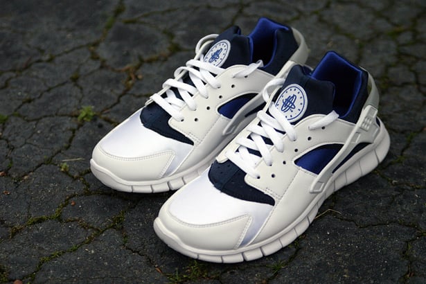 Nike Huarache Free 2012 'White/Navy-Royal'