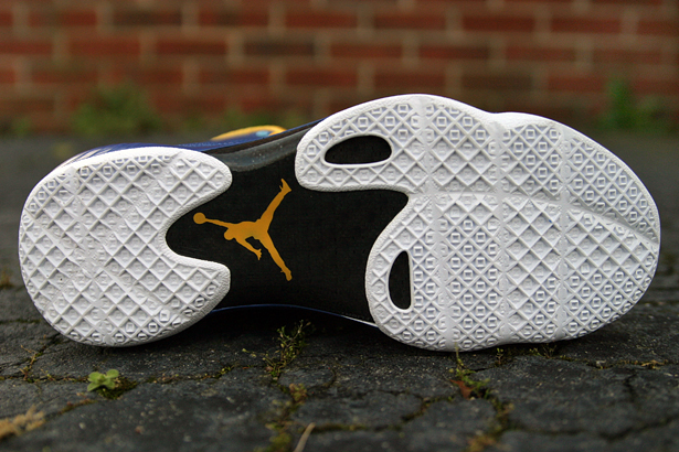 Air Jordan 2012 Deluxe 'Year Of The Dragon' - More Images