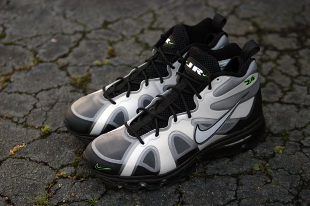 Nike Air Max Griffey Fury ‘Black/White-Action Green’ – Another Look