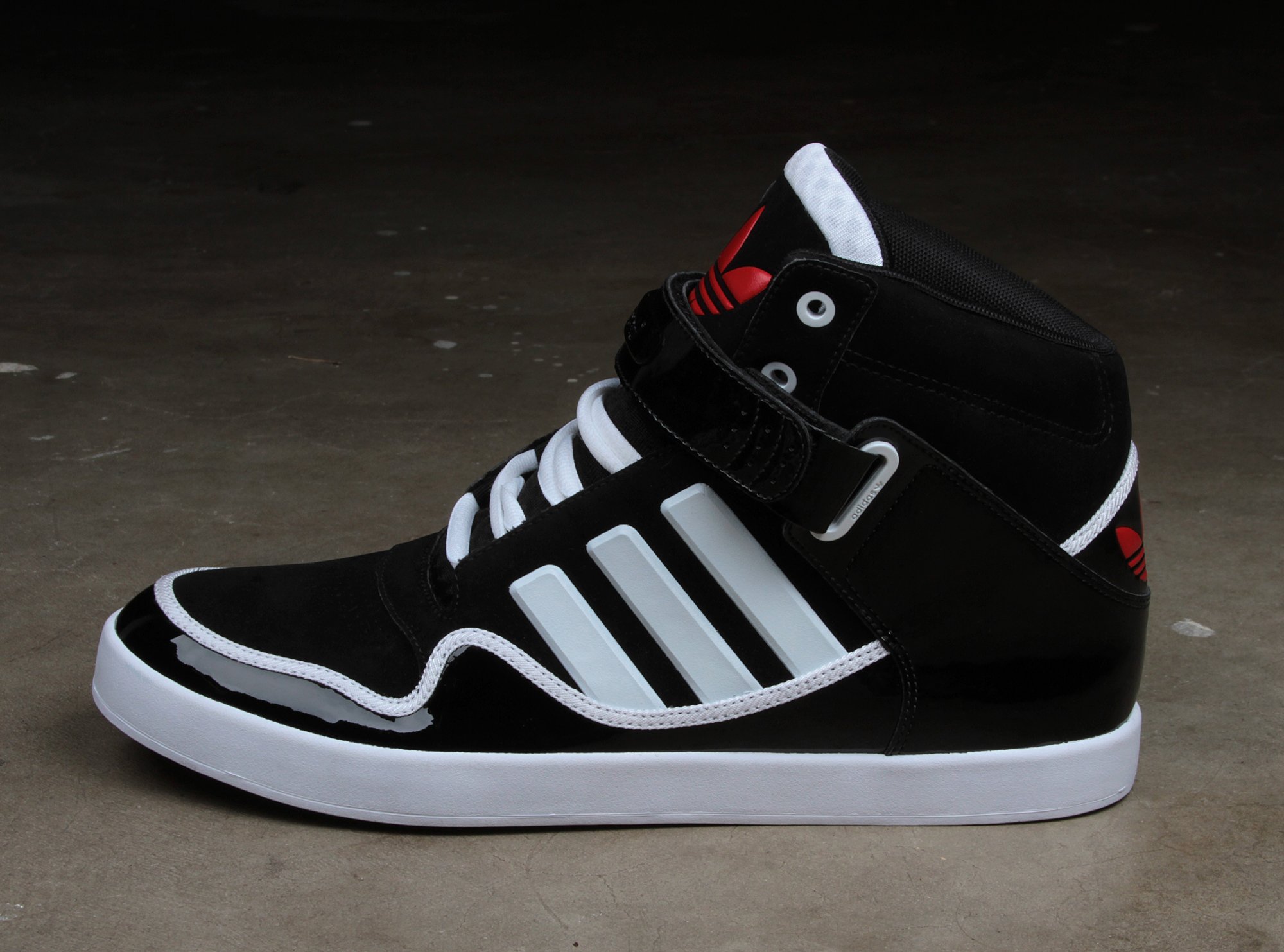 adidas-originals-ar-2-0-chicago-2