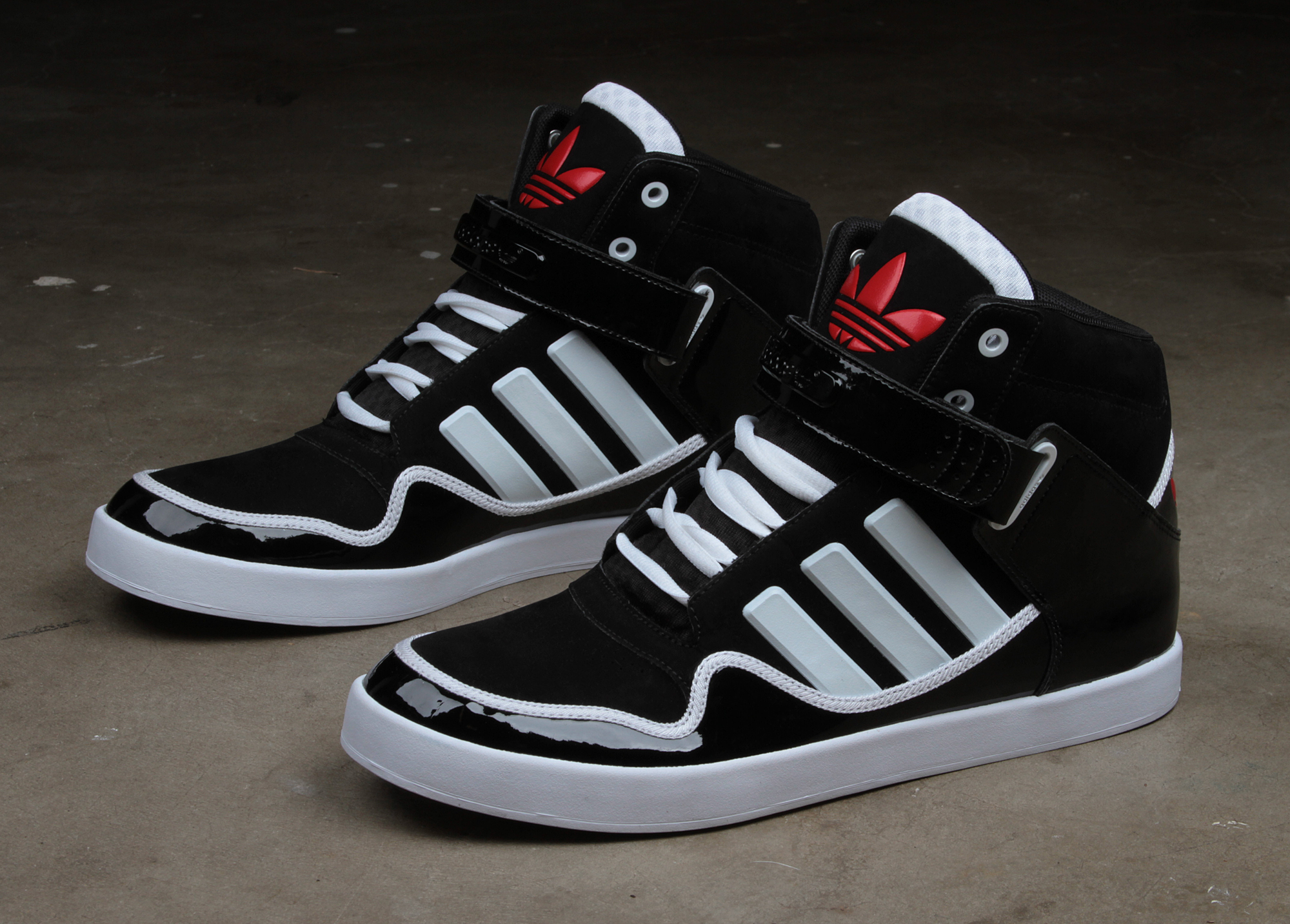 adidas-originals-ar-2-0-chicago-3