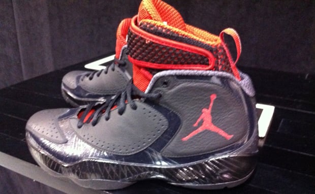 Air Jordan 2012 Deluxe 'Black/Sport Red' - First Look