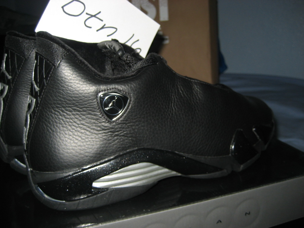 Air Jordan XIV (14) Seamless 'Blackout' Sample