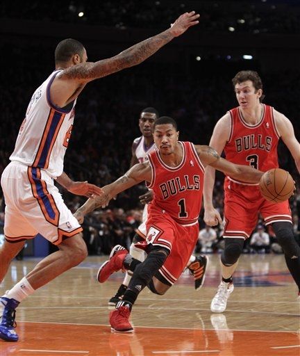 Derrick Rose Wears 'Brenda' On Court at MSG