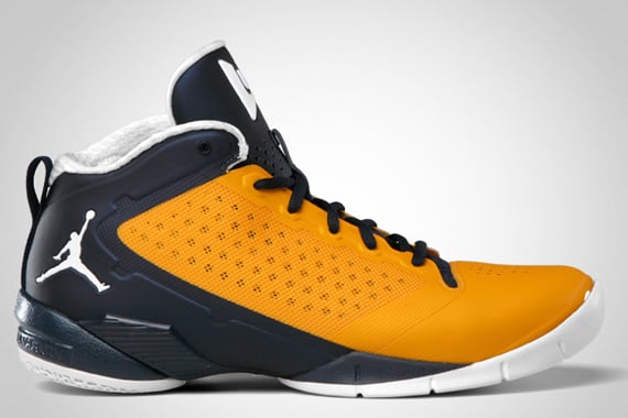 Jordan Fly Wade 2 'Marquette' - Official Images