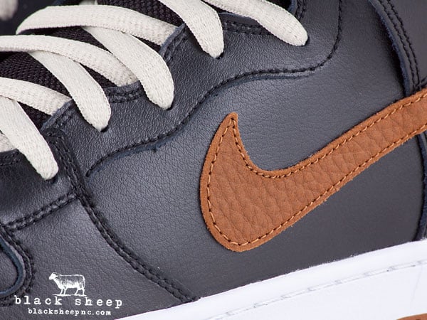 Nike SB Dunk High 'Guinness'