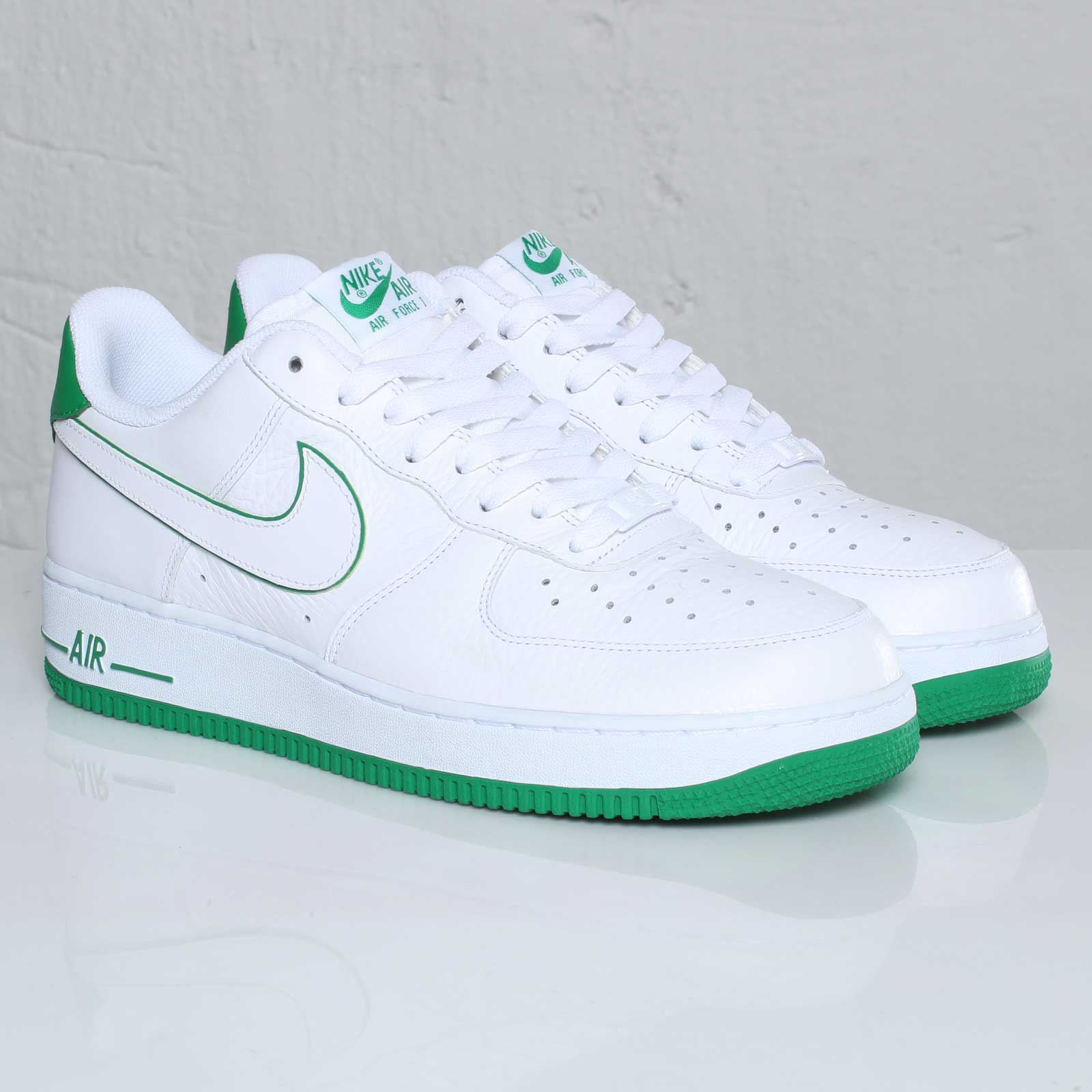 nike air force 1 low green white