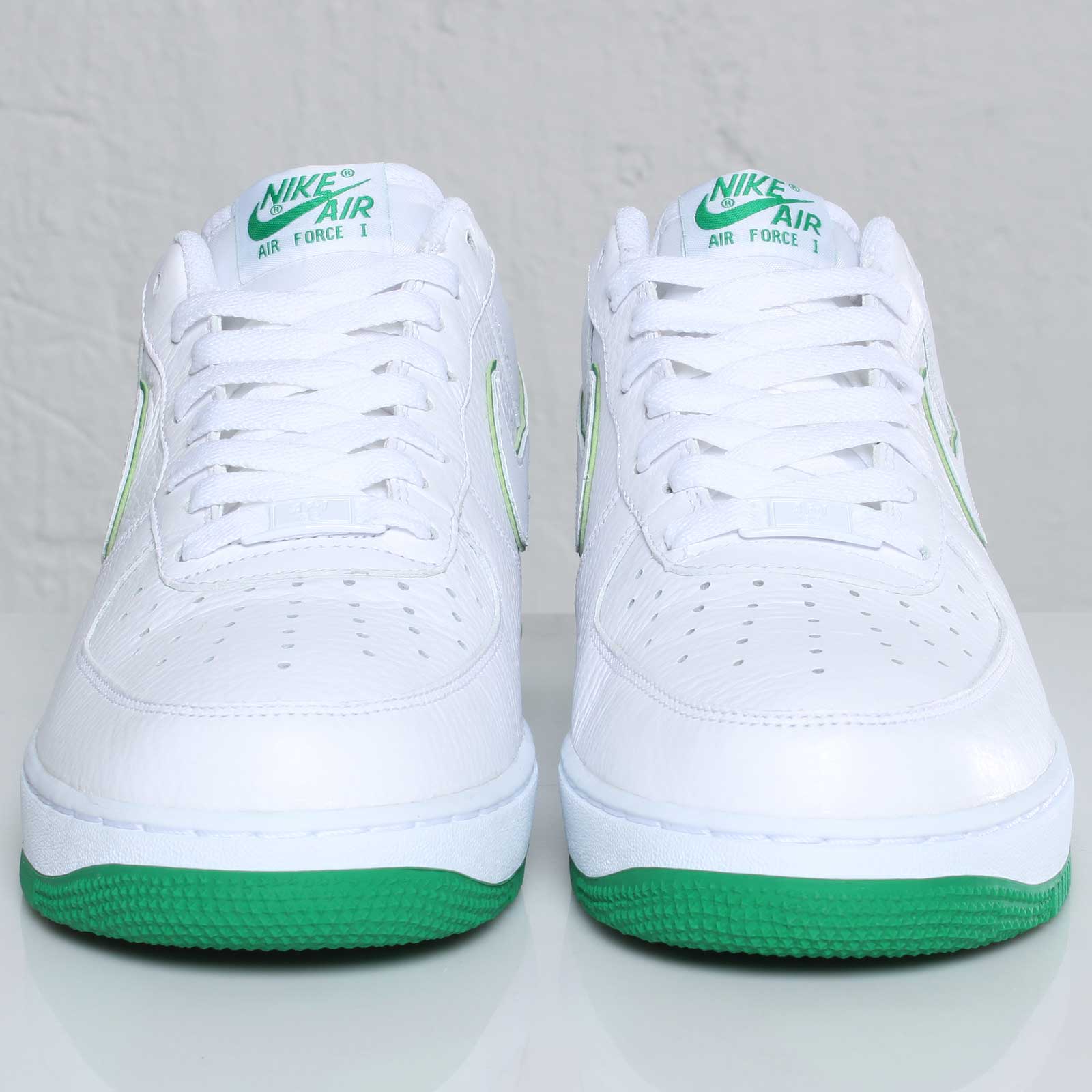 Nike Air Force 1 Low 'White/Court Green' - Available Early