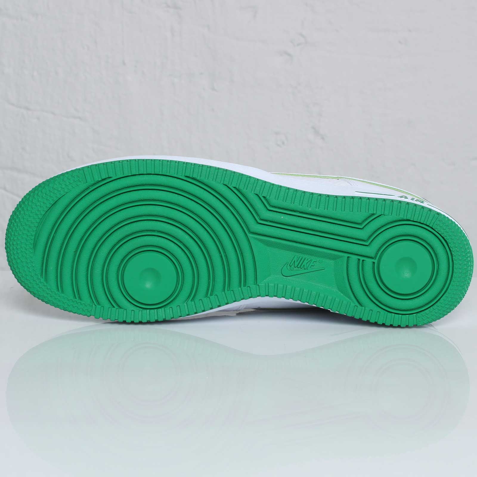 Nike Air Force 1 Low 'White/Court Green' - Available Early