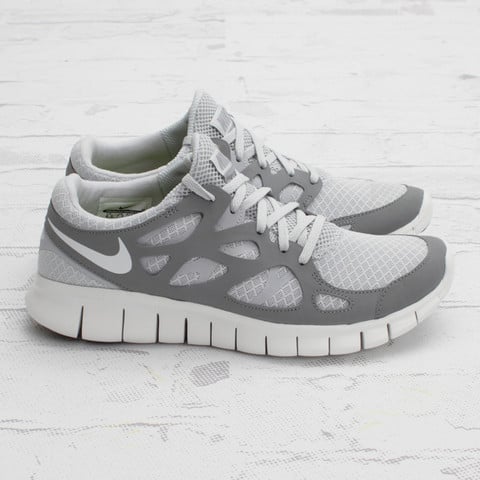 Nike Free Run+ 2 'Pure Platinum/Stealth' - Now Available