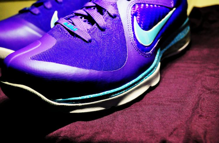 Nike LeBron 9 'Summit Lake Hornets' - Up Close