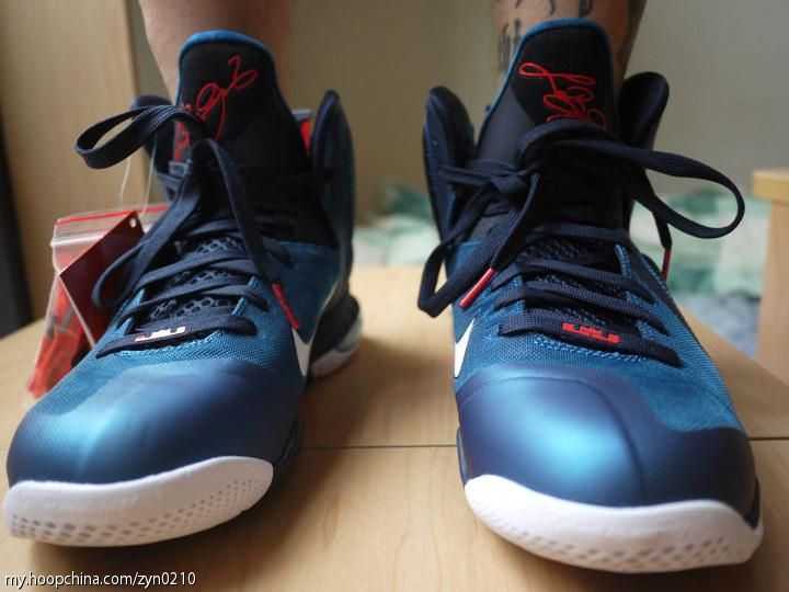 Nike LeBron 9 'Swingman' - Another Detailed Look