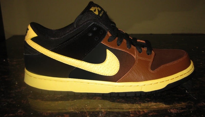 nike sb dunk low black and tan