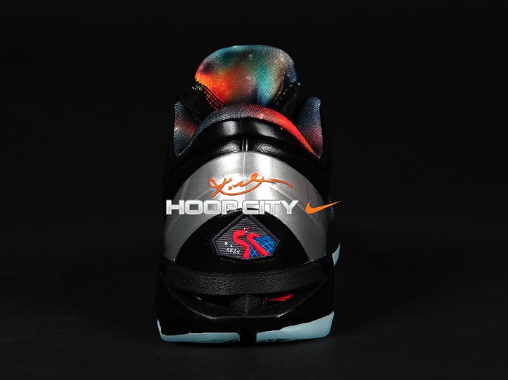 nike-zoom-kobe-vii-7-galaxy-new-images-4