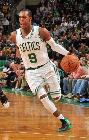 Rajon Rondo Swaps Huaraches for Hyperenforcers in Win over Knicks