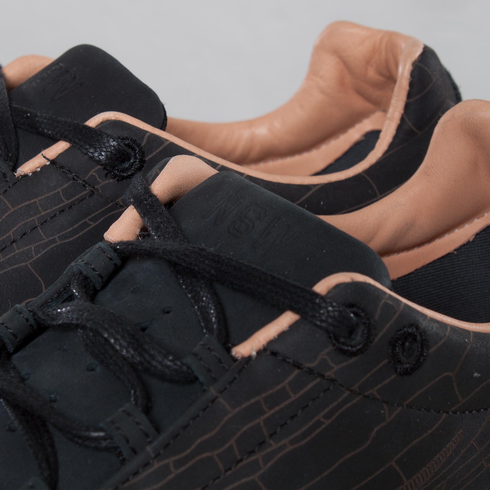 Release Reminder: Nike Mayfly Premium 'Black'