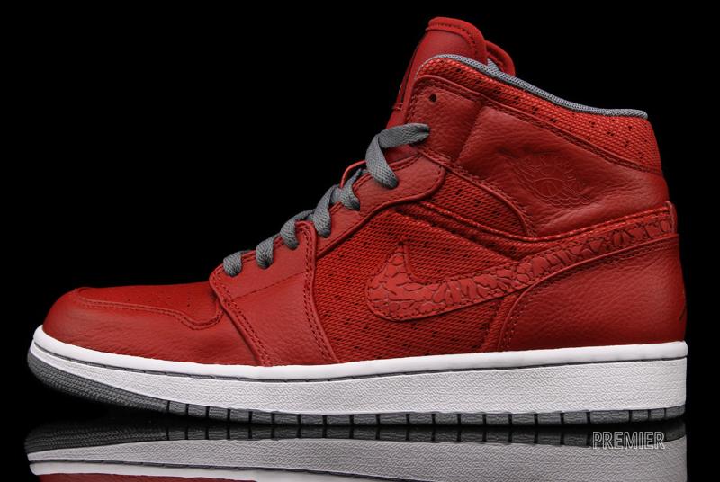 Air Jordan 1 Phat 'Varsity Red' - Now Available