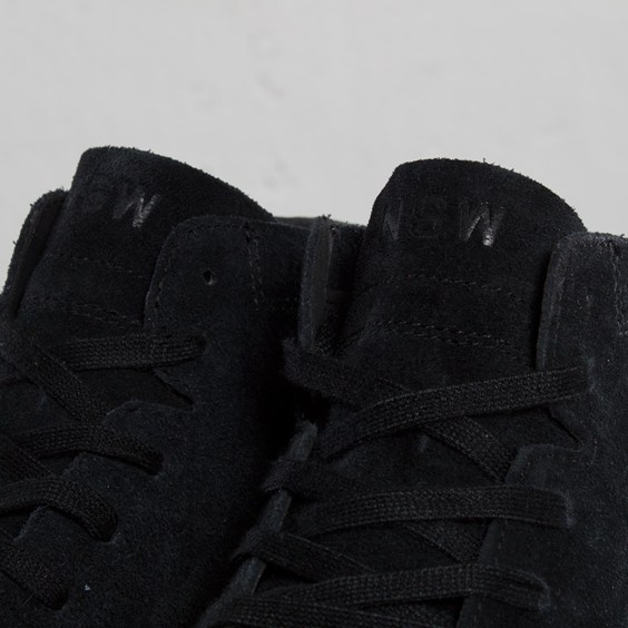 Nike Air Sauble Premium 'Black' - Now Available