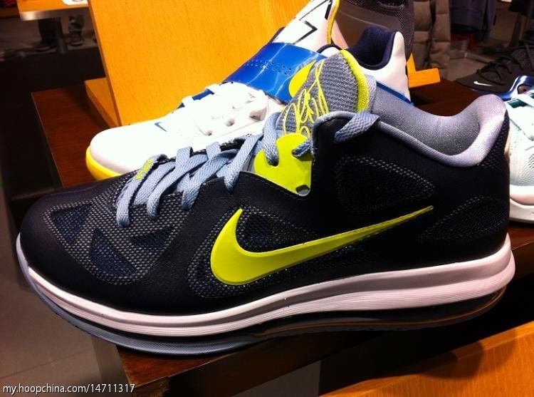 Nike LeBron 9 Low 'Obsidian/Cyber'