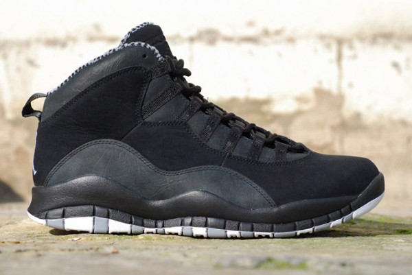 Air Jordan X (10) 'Stealth' - One Last look