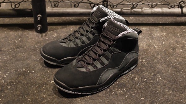 Air Jordan X (10) 'Stealth' Hitting Overseas Retailers