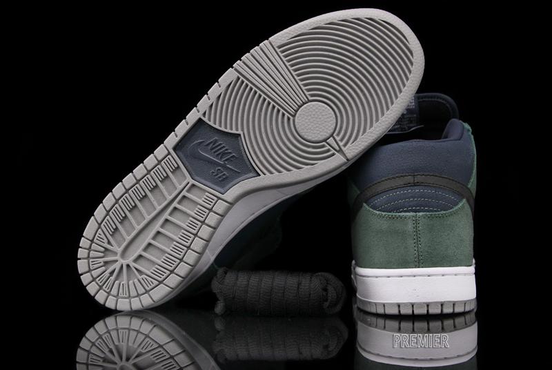 Nike SB Dunk Mid ‘Nori’ – Now Available
