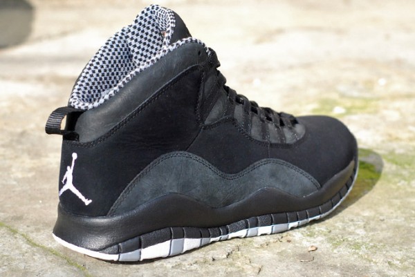 Air Jordan X (10) 'Stealth' - One Last look