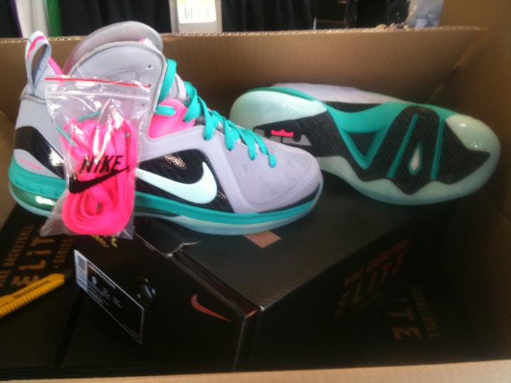 Nike LeBron 10 X ID Pre Heat South Beach