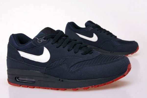 Nike Air Max 1 'Obsidian/White-University Red'