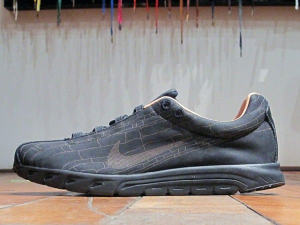 Release Reminder: Nike Mayfly PRM NSW 'Black'