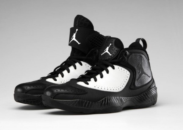 Release Reminder: Air Jordan 2012 Deluxe 'Tinker Edition'