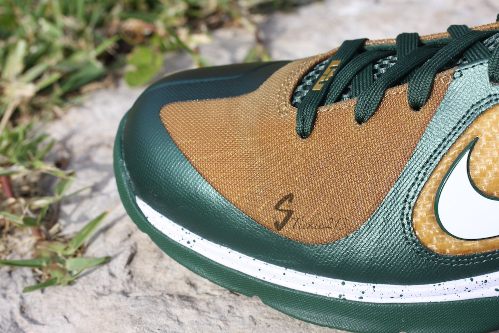 Nike LeBron 9 SVSM 'Away' PE - Detailed Look