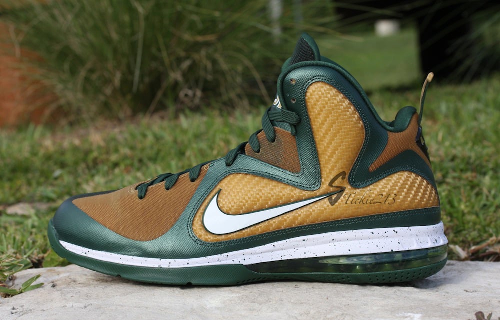 Nike LeBron 9 SVSM 'Away' PE - Detailed Look