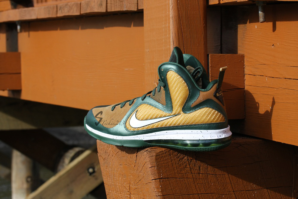 Nike LeBron 9 SVSM 'Away' PE - Detailed Look