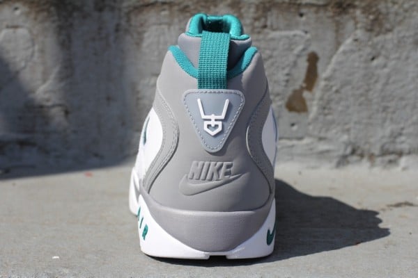 Nike Air Diamond Turf II 'Stealth'